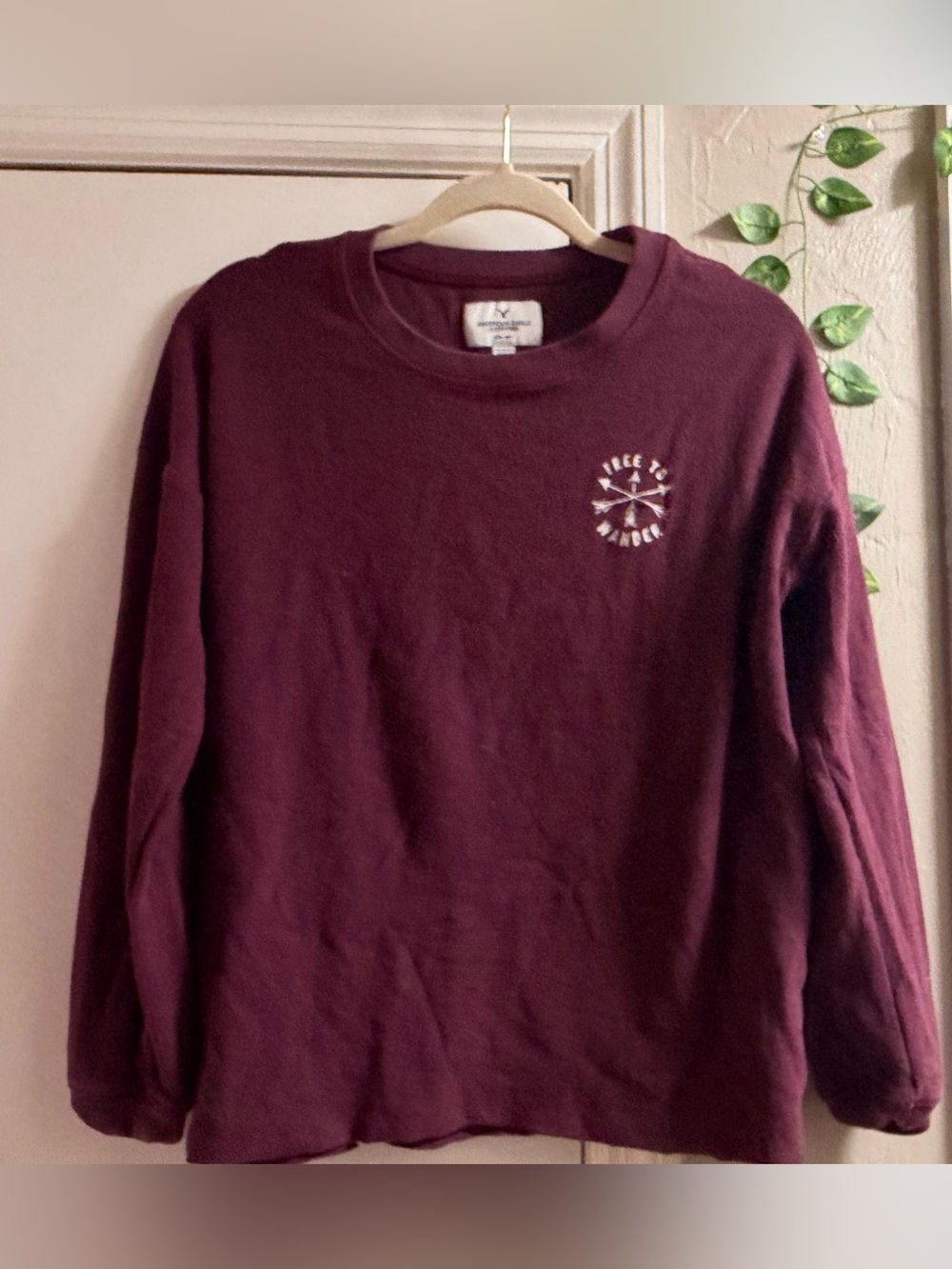 American Eagle - Maroon sweatshirt - M